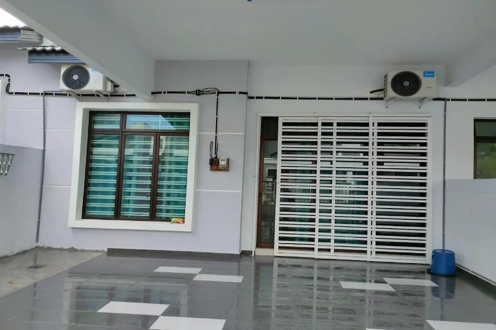 ** Hotel Oyo Homes 90611 Homestay D'Emas Malacca Malaysia
