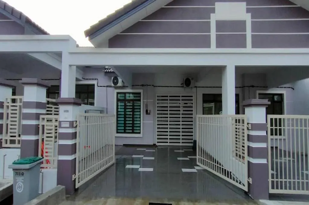 Oyo Homes 90611 Homestay D'Emas Malacca